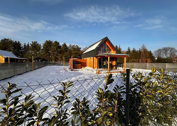 Stodoła Janusz Domek letniskowy *